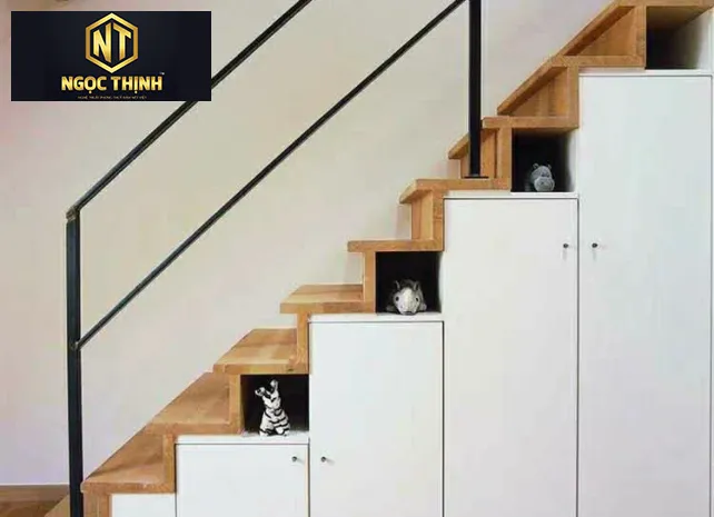 KỆ CẦU THANG NGỌC THỊNH ĐỘC ĐÁO & MỚI LẠ